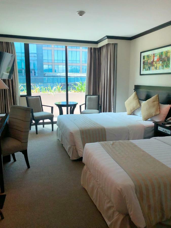 Hotel Tower Makati Business